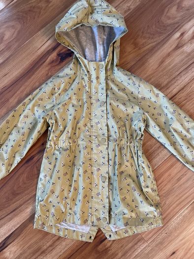 Next wax rain jacket age 5-6 like new! Excellent condition!