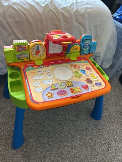 Vtech learn and draw activity desk