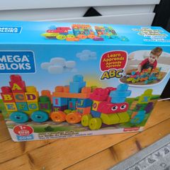 Mega Bloks ABC Learning Train (60 Pieces)
