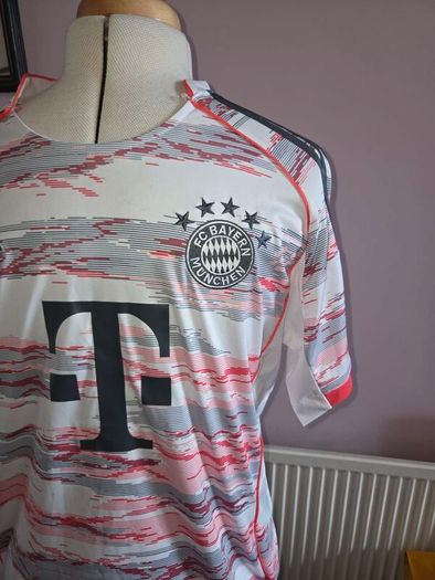 2025/26 FC Bayern Muinch Away Jersey - Large size