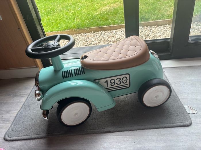 Kids Vintage Rode-On Car - Great Condition