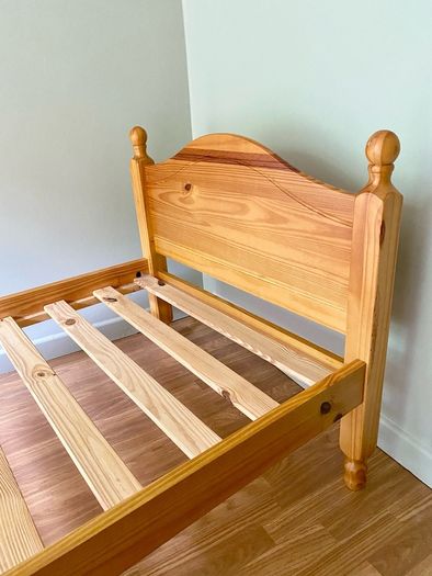Pine single bed