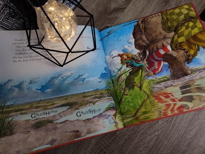 The Giant Surprise ! The Narnia Story ! Inspired by HarperCollins !C.S Lewis ! Hardcover ! 2005 ! by