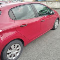 Peugeot 208 2013