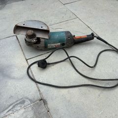 Makita 9" grinder