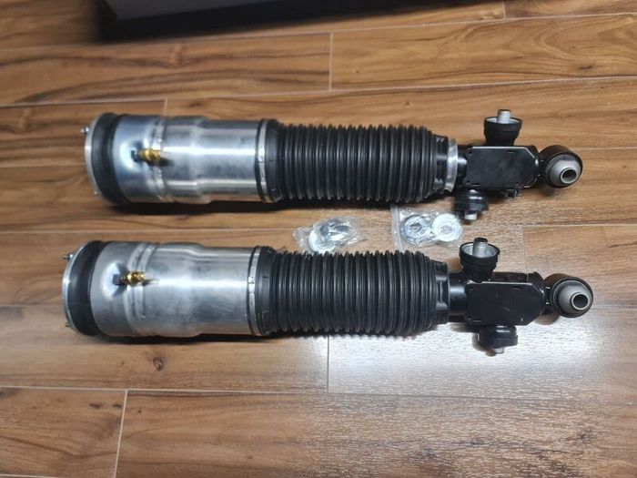 BMW 7 - Air Strunt with EDC