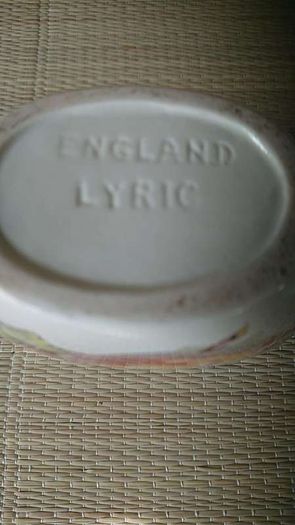 England  lyric  bowl