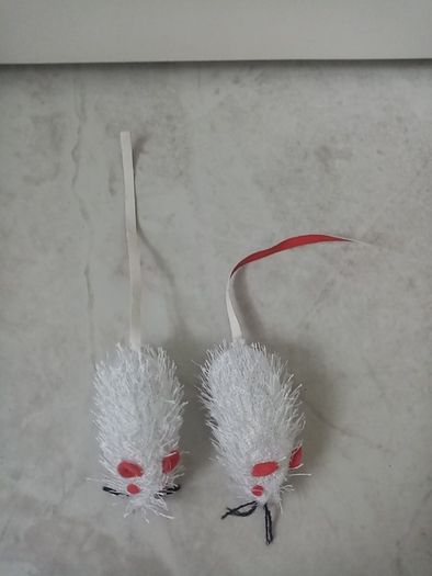 Cat toys