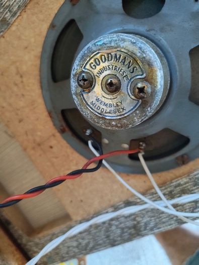 Vintage guitar cab