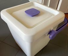 nappy bucket