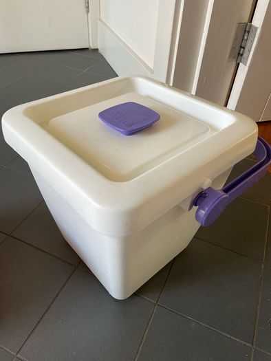 nappy bucket