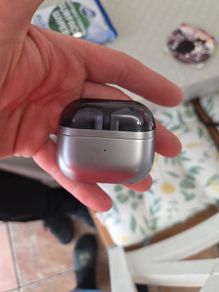 Genuine Samsung Galaxy Buds 3 Pro SM-R630 Charging Case Charger Dock Silver Grey