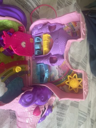 Polly pocket