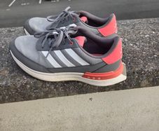 golf shoes