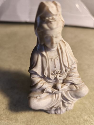 Vintage Chinese Buddhism Quan Yin Kwan-yin White Resin.