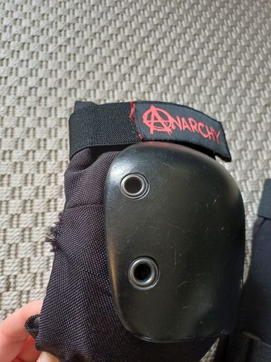 Skate pads