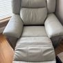 Electric recliner Image 3