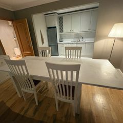 Table & Chairs