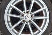 17" Vw Alloys with tyres