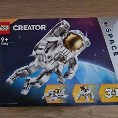 lego space astronaut 31152 creator