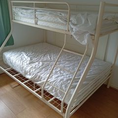 Double bunk bed