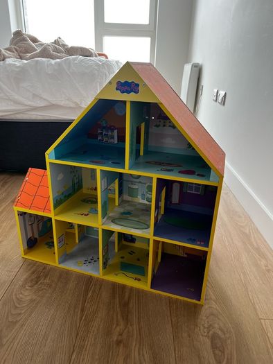 Peppa Pig Wooden Toy House