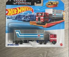 Hot wheels track fleet Optimus Prime