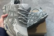 ASIC gel nyc grey