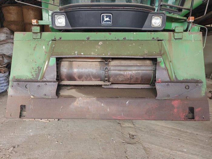 Combine harvester  1065
