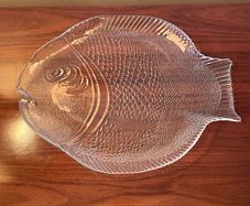 Large Vintage Fish Glass Serving Platter Plate Tray, Pasabahce