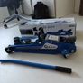 Lowered Hydraulic Professional 2.5T Jack with Rubber - Robustness Image 4