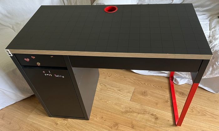 Ikea Micke Desk Black 105x50