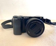Sony Alpha a6100