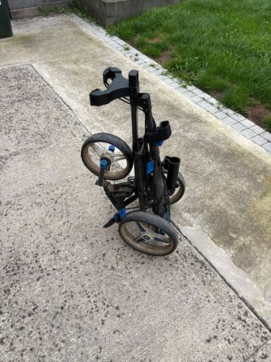 Motocaddy Z1 Push Golf Trolley