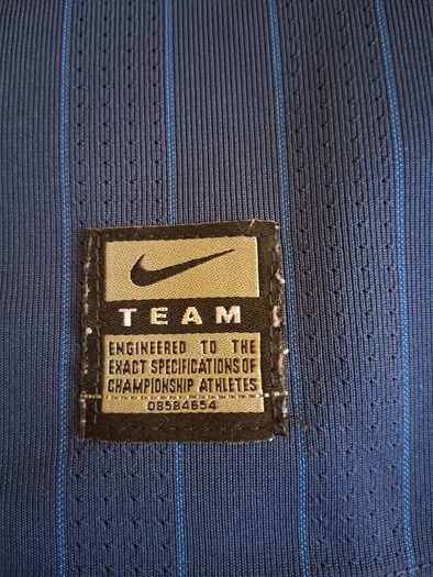 Arsenal Jersey. Official Nike Arsenal Mens Away Jersey From Season 2009/2010. Authentic Original From The Time. Not A Modern Day Remake. Collect In Dublin Or Receive Via Post.