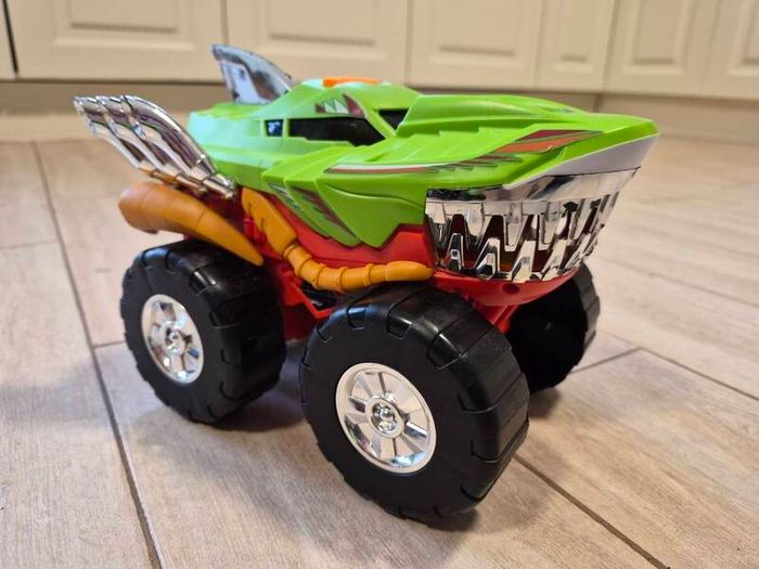 Monster Trucks