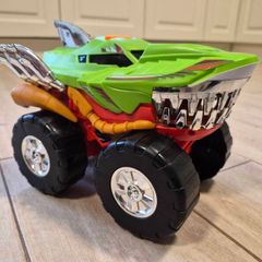 Monster Trucks