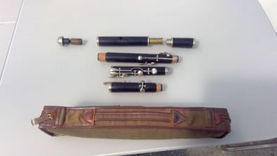 Antique D flute Cocuswood  8 key