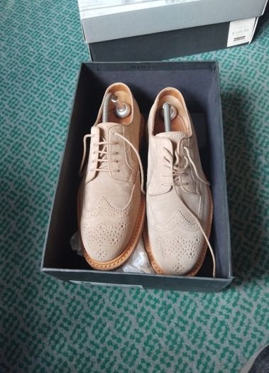 clarks suede brogues