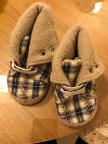 Brand new baby boy check pattern boots with laces size 0-6 months