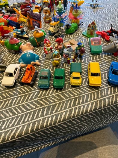 Selection of vintage Kinder toys, collectors items
