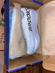 Brooks runners