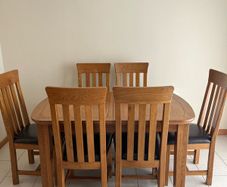 Table& Chairs