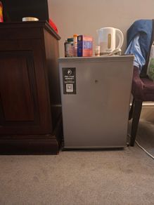 powerpoint mini fridge