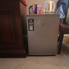 powerpoint mini fridge