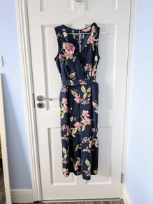 Floral Sleeveless Jumpsuit Size 10 (Dunnes)