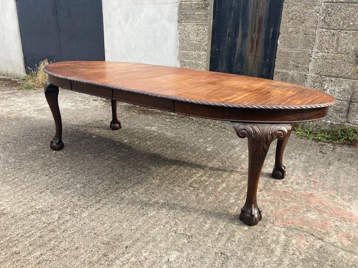 Antique Table - Extending - 2 Leaves