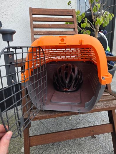 Dogit Voyageur Pet Carrier (Small size) in bright orange and charcoal.