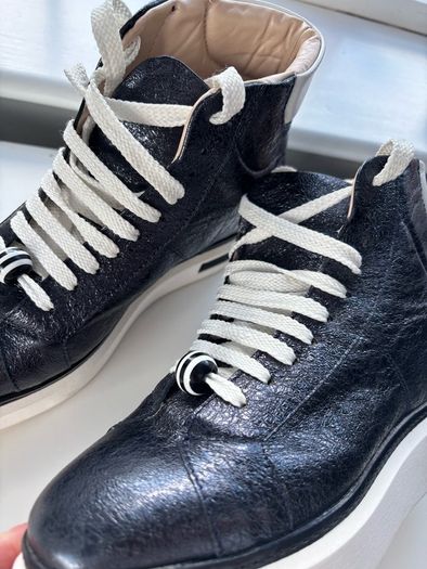 Oxitaly leather