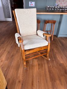 Rocking chair